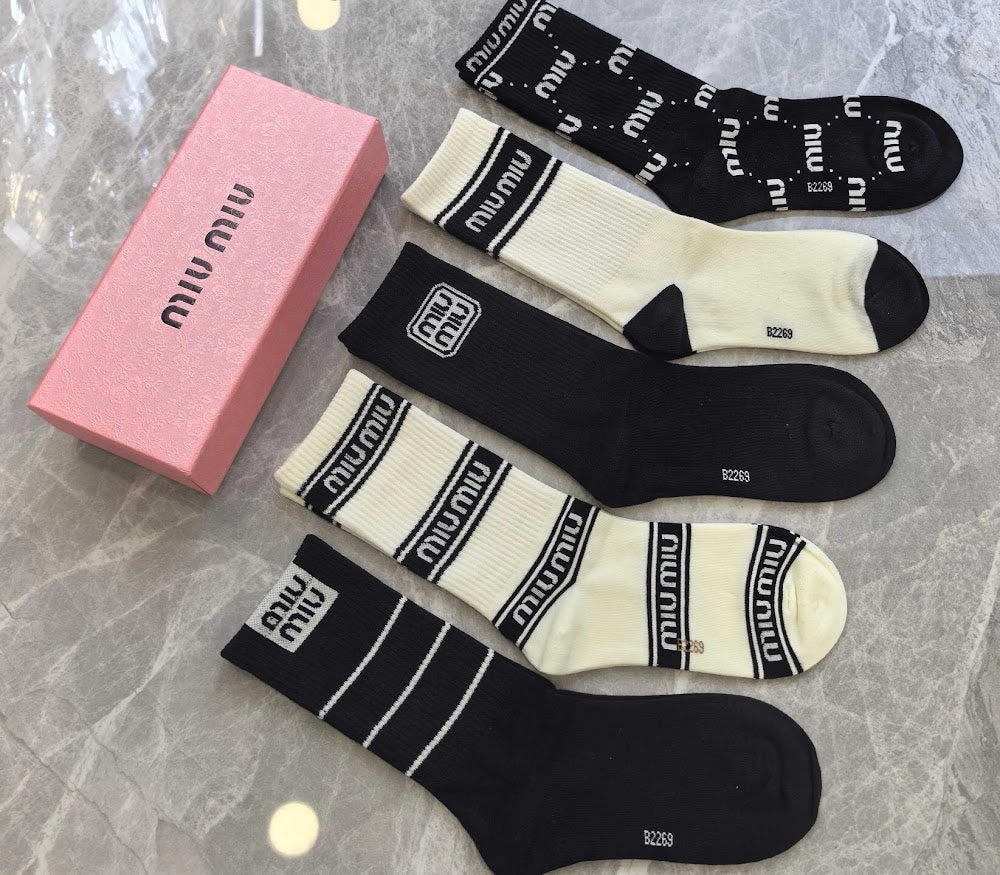 Dragons Bags Premium Luxury Socks --98359