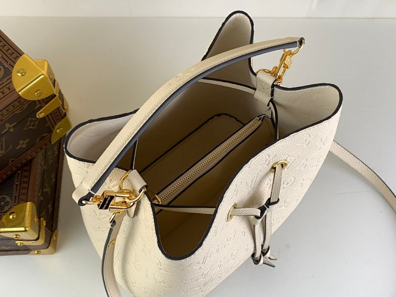 Dragons Bags ln Luxury Bag --68137