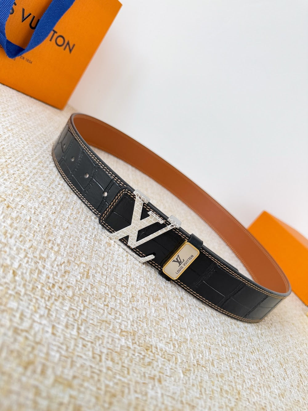 Dragons Bags ln Luxury Belt --110139