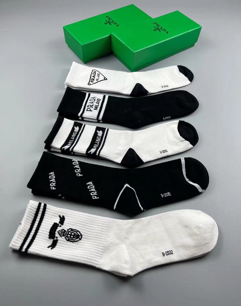 Dragons Bags Premium Luxury Socks --98053
