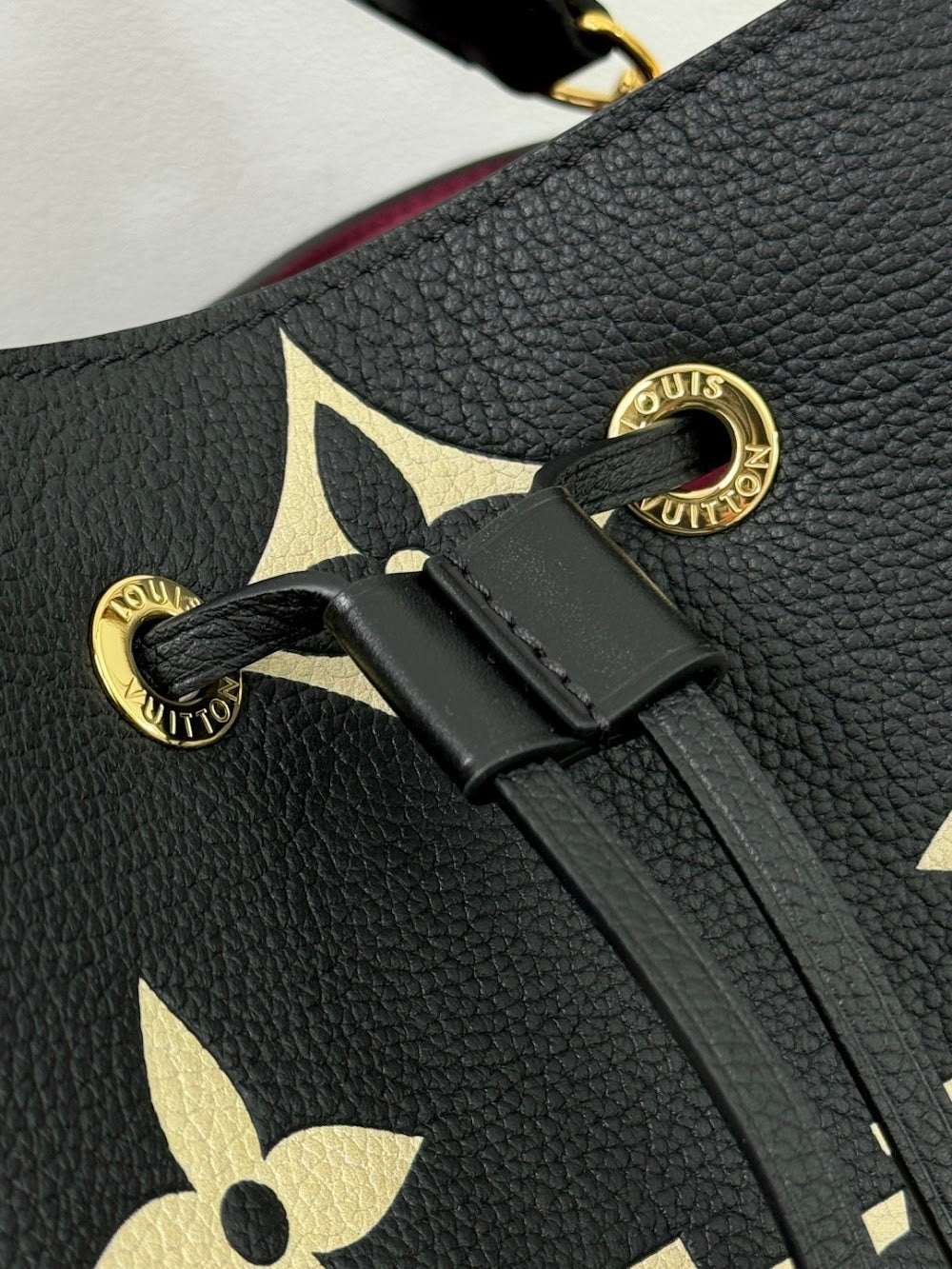 Dragons Bags ln Luxury Bag --97345