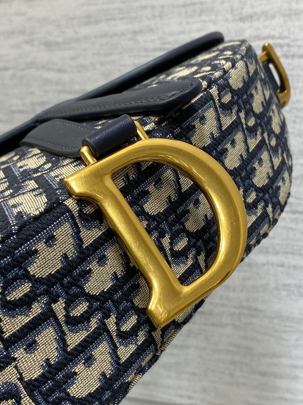 Dragons BagsDiorn Luxury Bag --115280