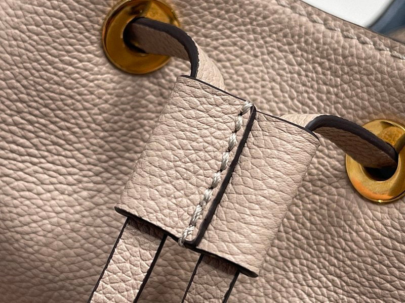 Dragons Bags ln Luxury Bag --60686
