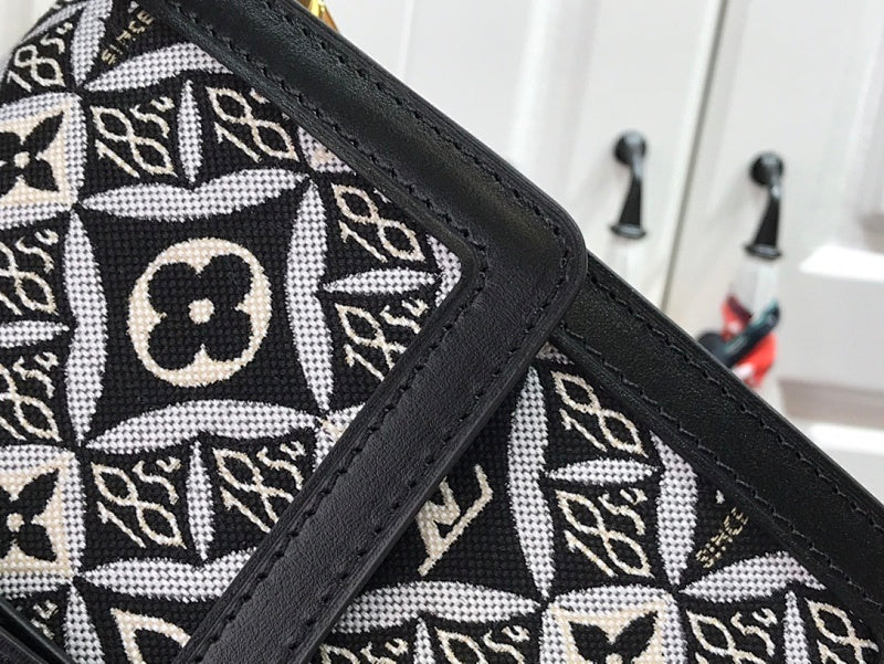 Dragons Bags ln Luxury Bag --59335