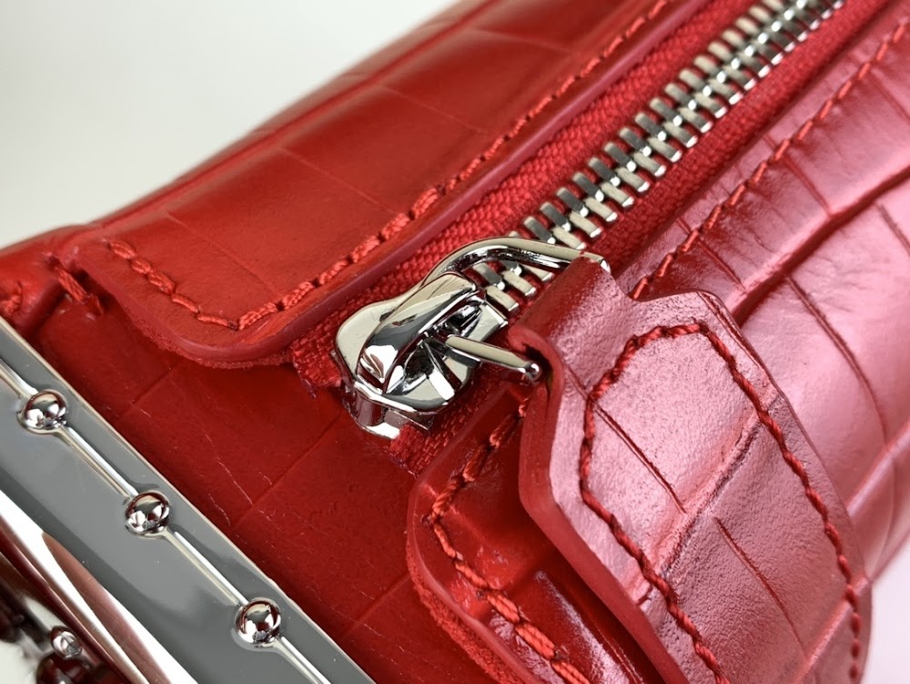Dragons Bags ln Luxury Bag --61682