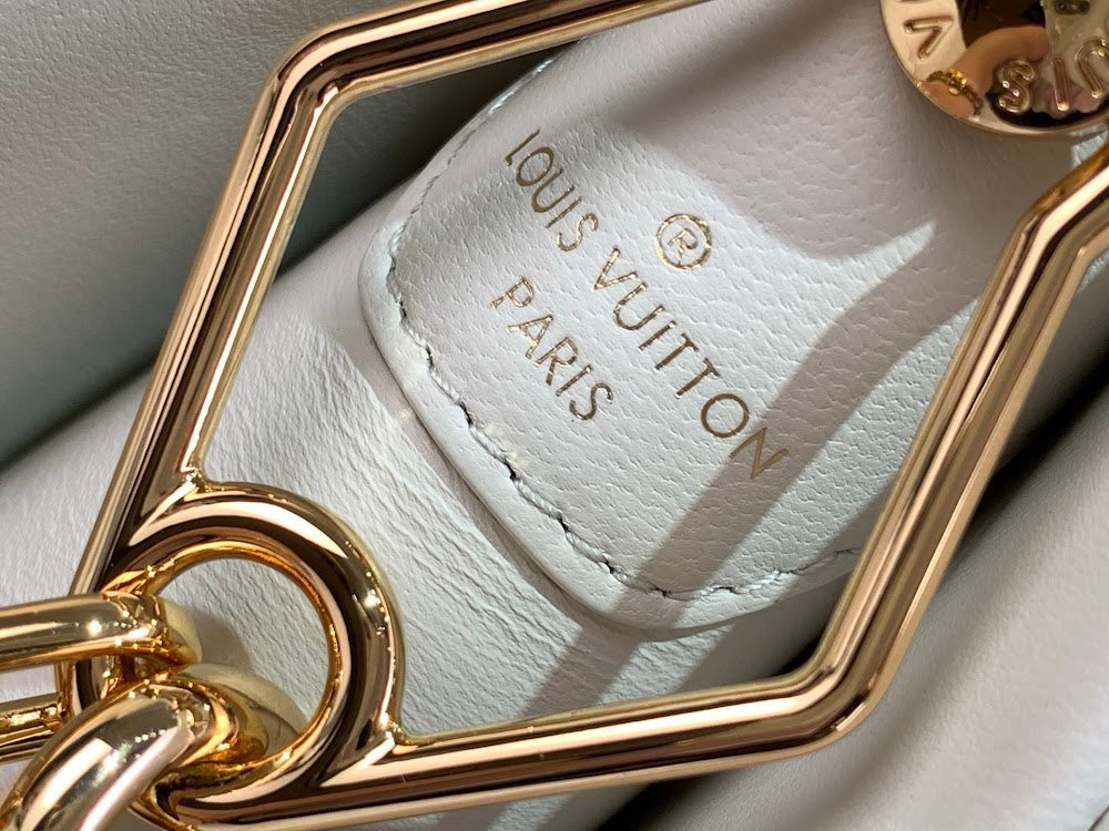 Dragons Bags ln Luxury Bag --69757