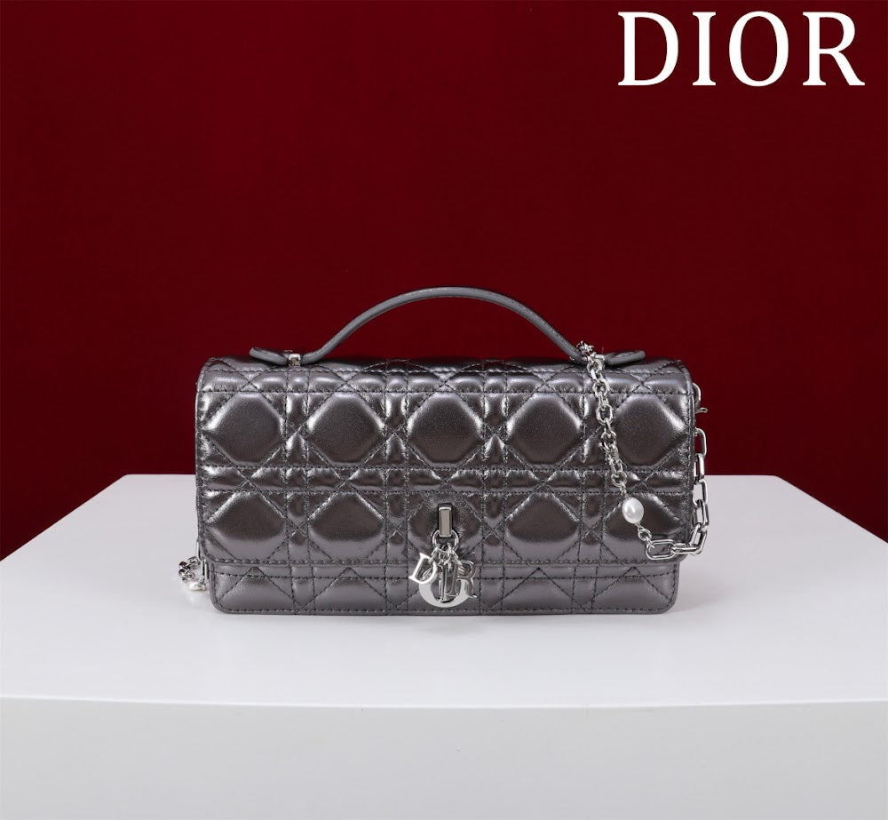Dragons BagsDiorn Luxury Bag --116182
