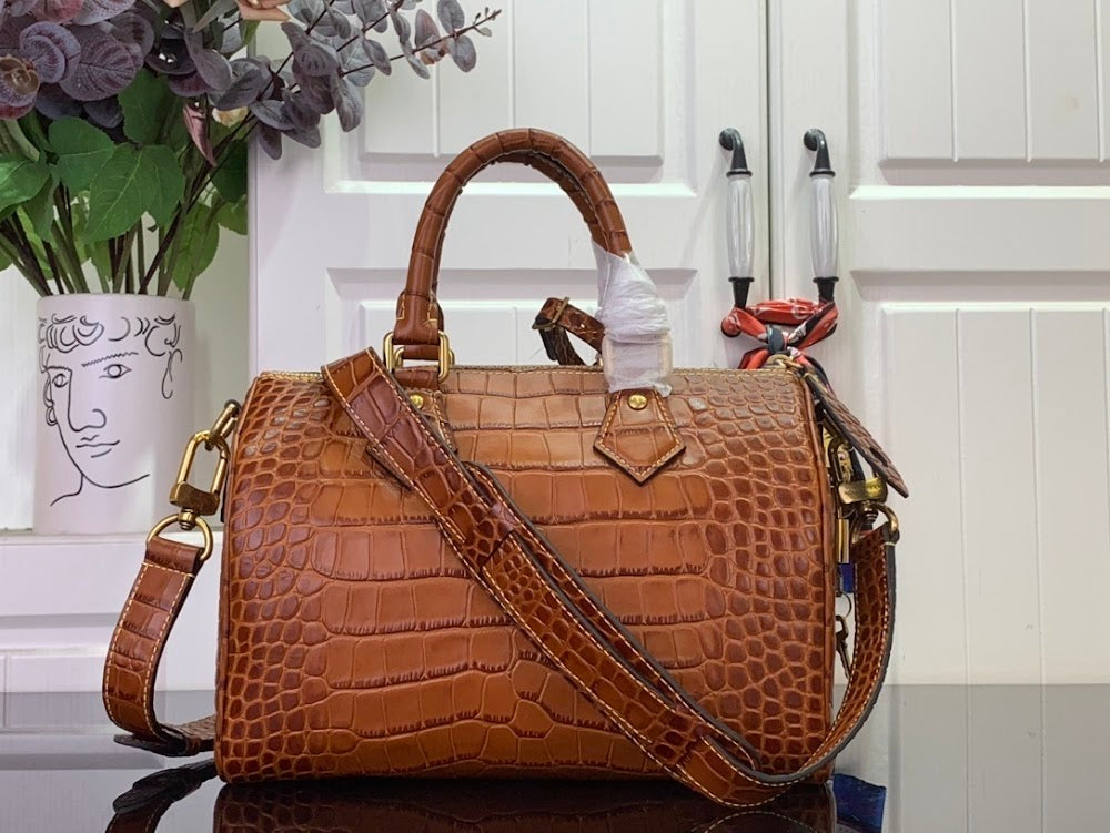 Dragons Bags ln Luxury Bag --97163