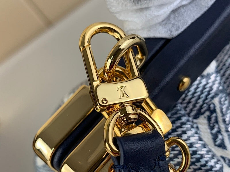 Dragons Bags ln Luxury Bag --61819