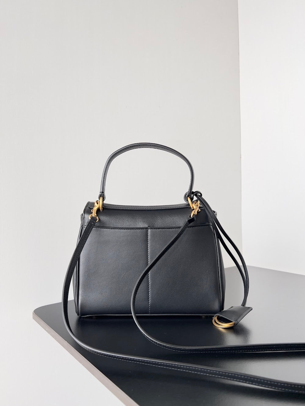 Dragons Bags Balenciaga Luxury Bag --110819