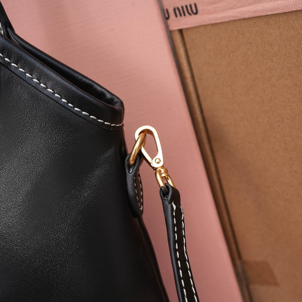 Dragons Bags Miun Miun Luxury Bag --123560