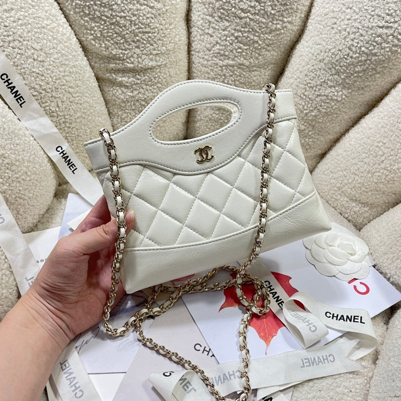 new-luxury-designer-bags-nm9370