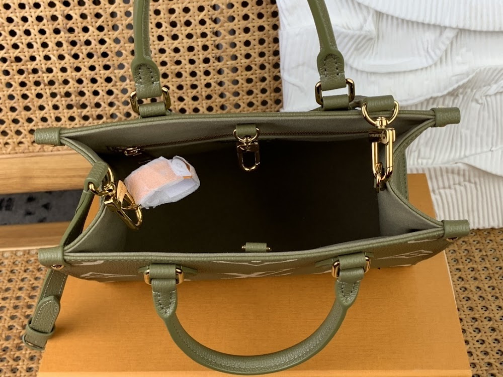 Dragons Bags ln Luxury Bag --68780