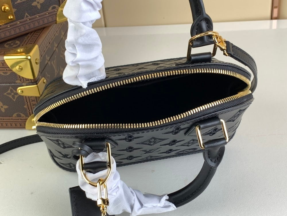 Dragons Bags ln Luxury Bag --68414