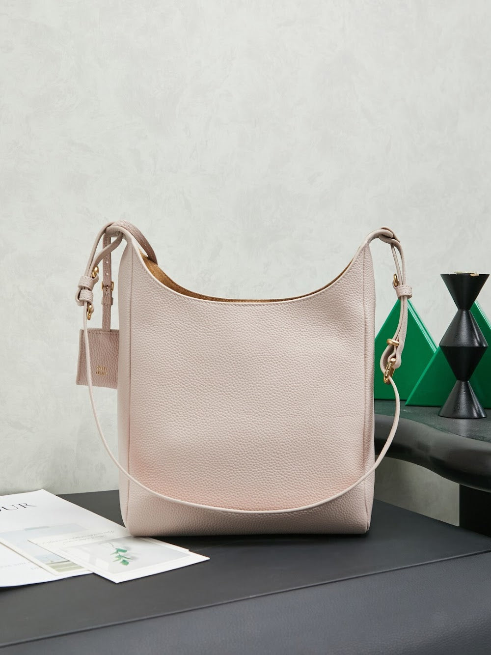 Dragons Bags Miun Miun Luxury Bag --123183