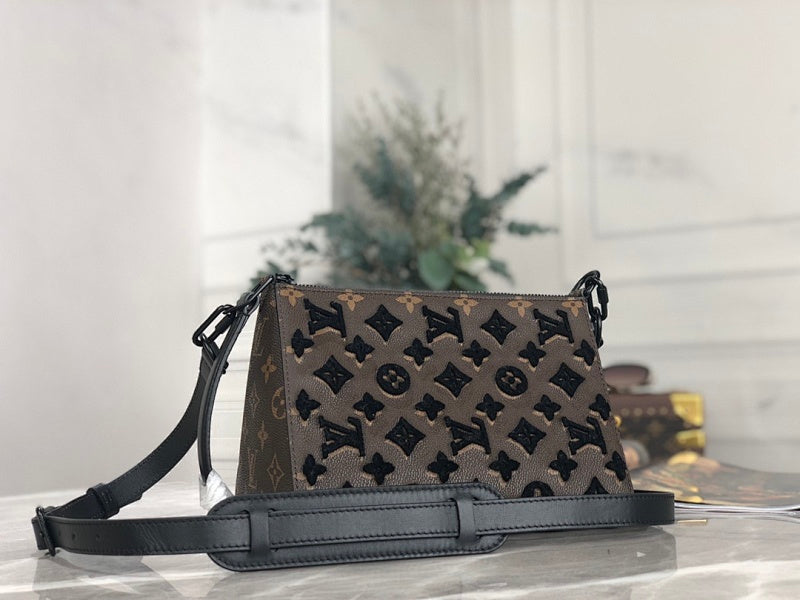 Dragons Bags ln Luxury Bag --67449