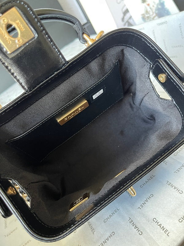 new-luxury-designer-bags-nm9412