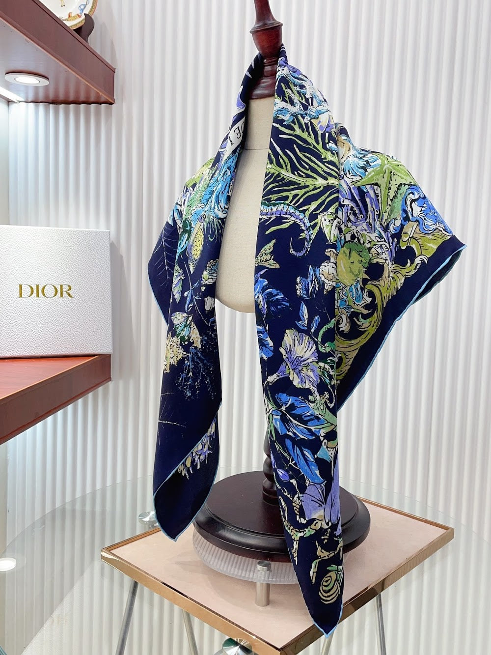 Dragons Bags Premium Designer Scarf --98853
