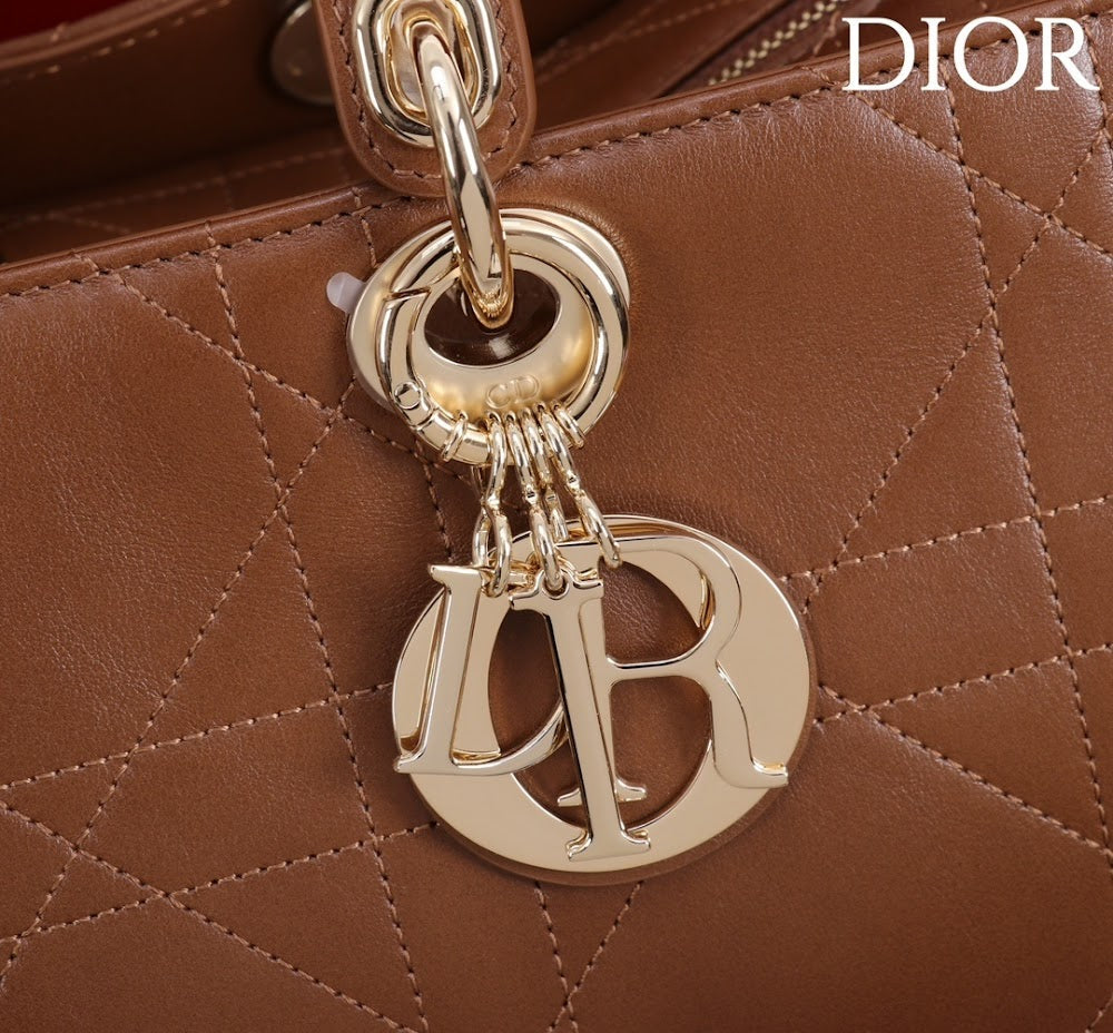 Dragons BagsDiorn Luxury Bag --115380