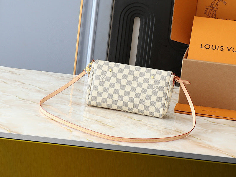 Dragons Bags ln Luxury Bag --81657