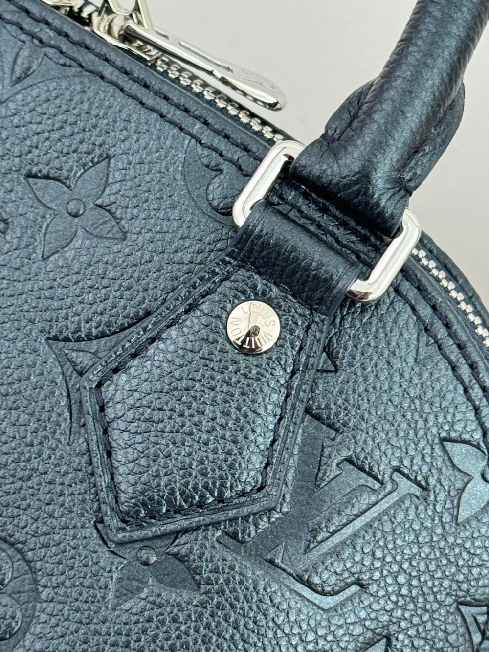 Dragons Bags ln Luxury Bag --96391