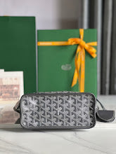 new-luxury-designer-bags-nm8168
