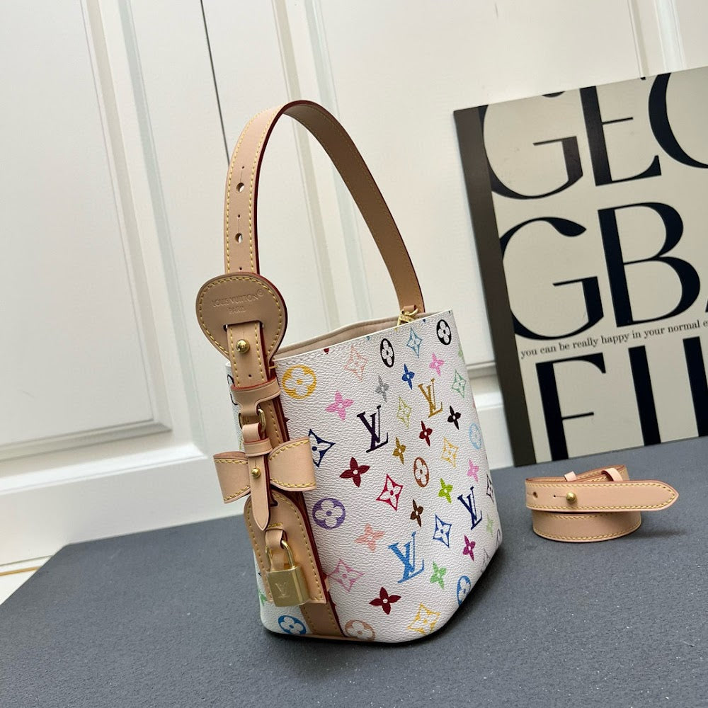 Dragons Bags ln Luxury Bag --81697