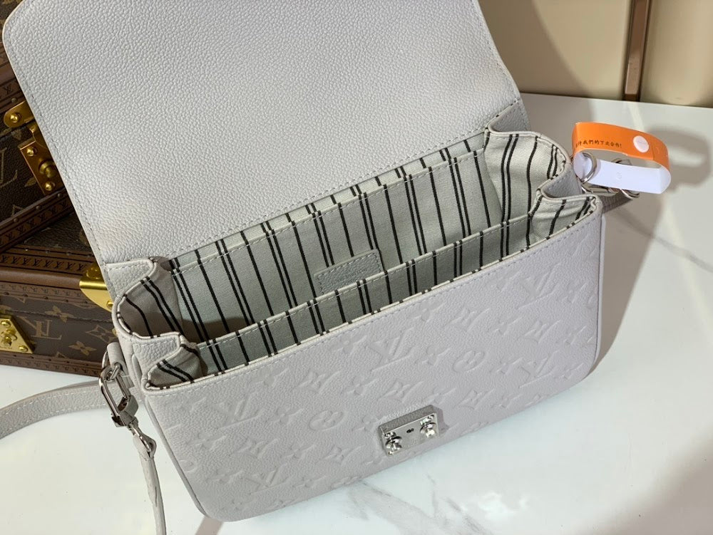 Dragons Bags ln Luxury Bag --62660