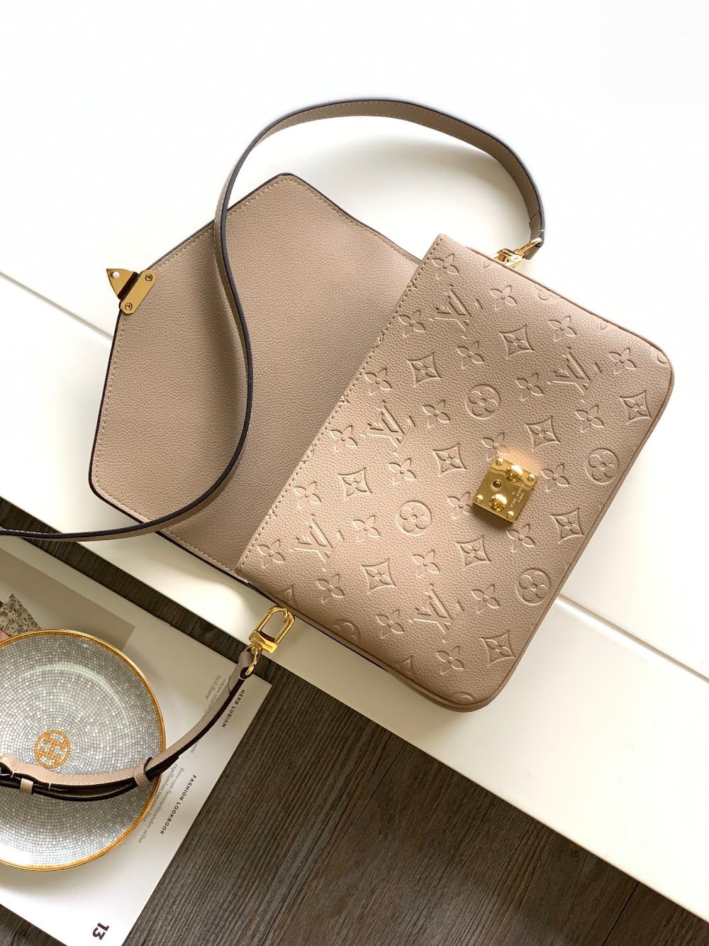 Dragons Bags ln Luxury Bag --81869