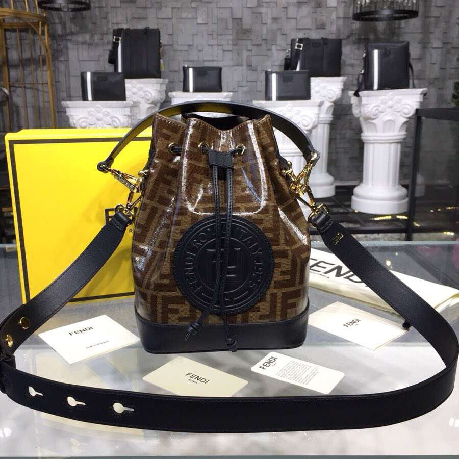 new-luxury-designer-bags-nm15179