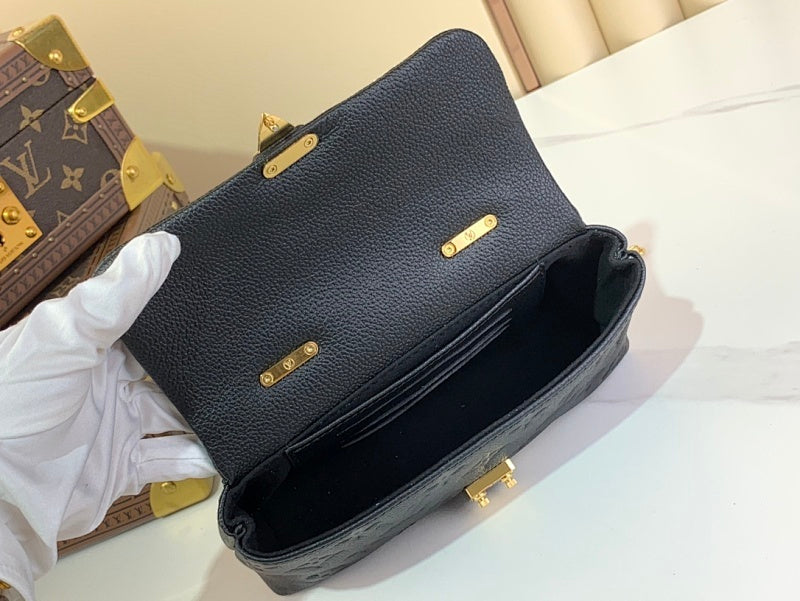 Dragons Bags ln Luxury Bag --62600