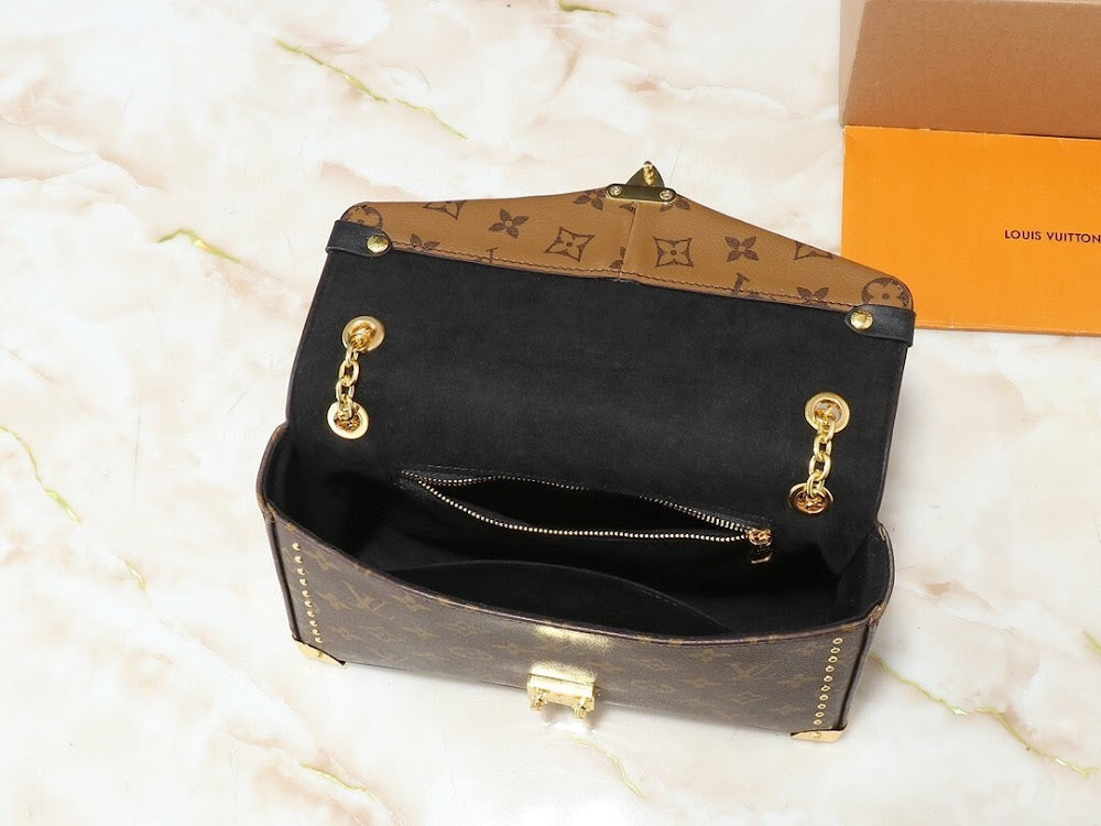 Dragons Bags ln Luxury Bag --76581