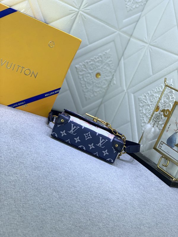 Dragons Bags ln Luxury Bag --71328