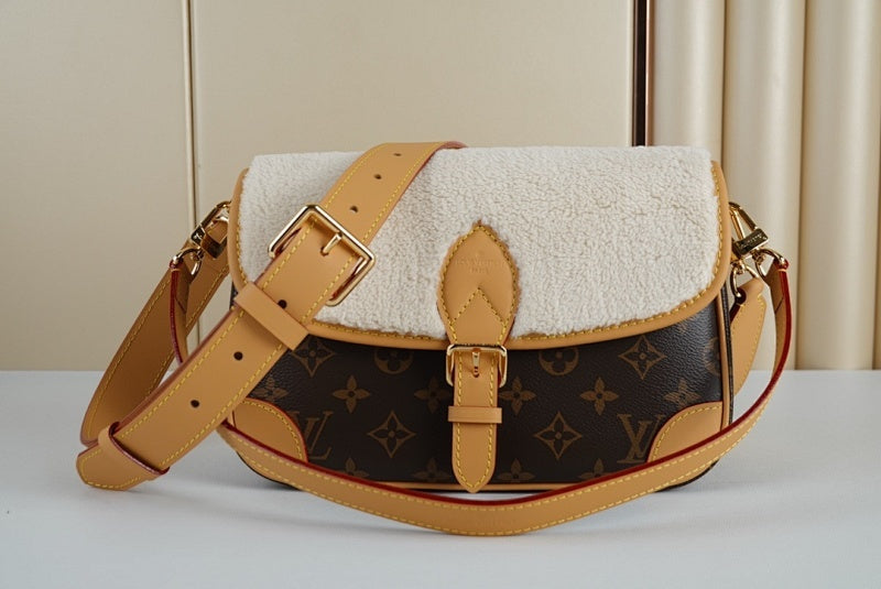 Dragons Bags ln Luxury Bag --67857