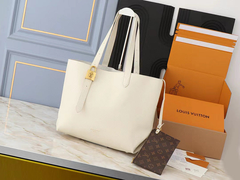 Dragons Bags ln Luxury Bag --81542
