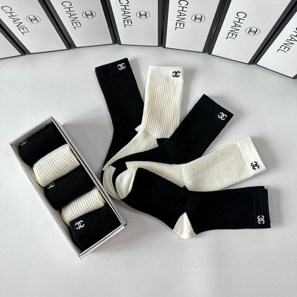 Dragons Bags Premium Luxury Socks --97806