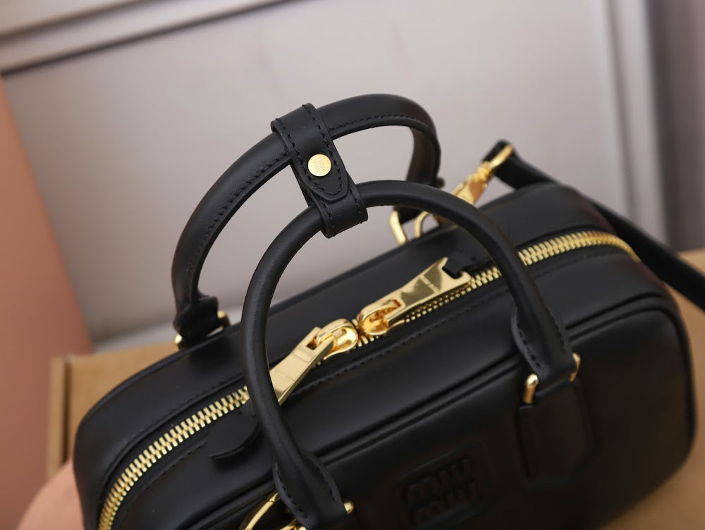 Dragons Bags Miun Miun Luxury Bag --123439