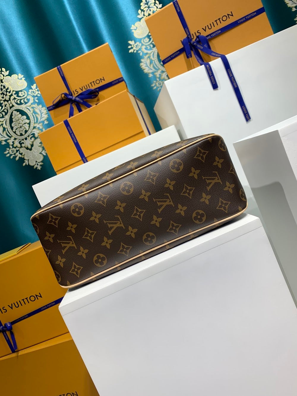 Dragons Bags ln Luxury Bag --97170