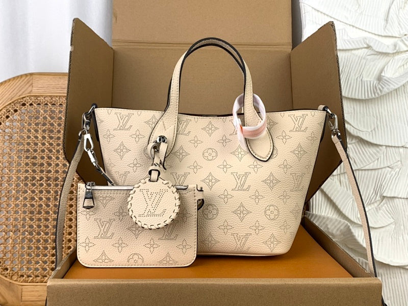 Dragons Bags ln Luxury Bag --68252