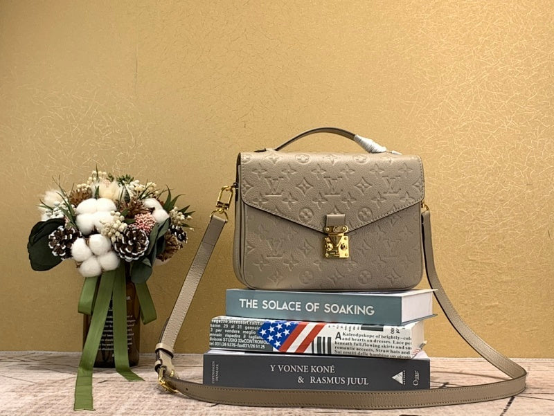 Dragons Bags ln Luxury Bag --66238