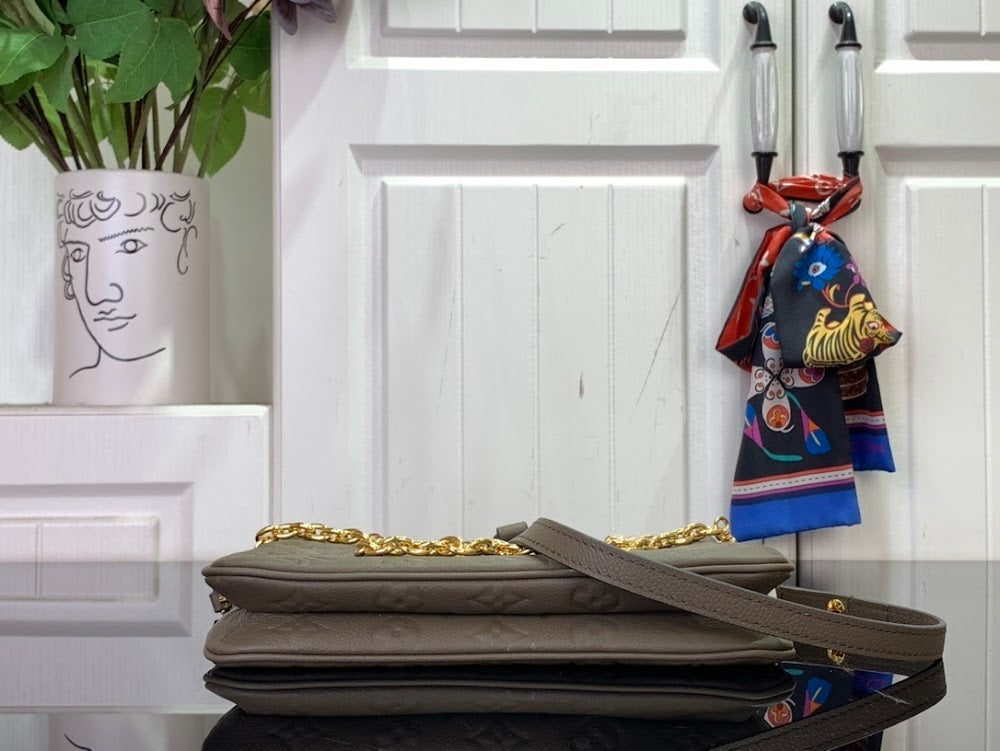 Dragons Bags ln Luxury Bag --96710