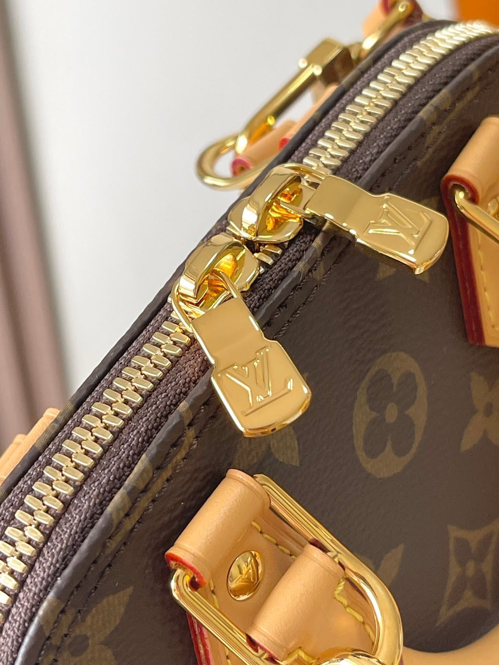 Dragons Bags ln Luxury Bag --97207