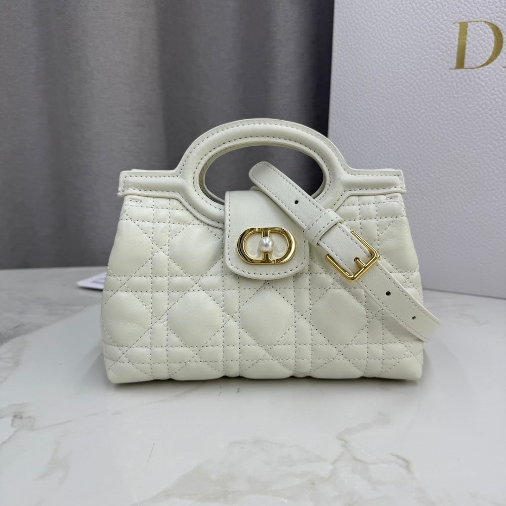 Dragons BagsDiorn Luxury Bag --116106