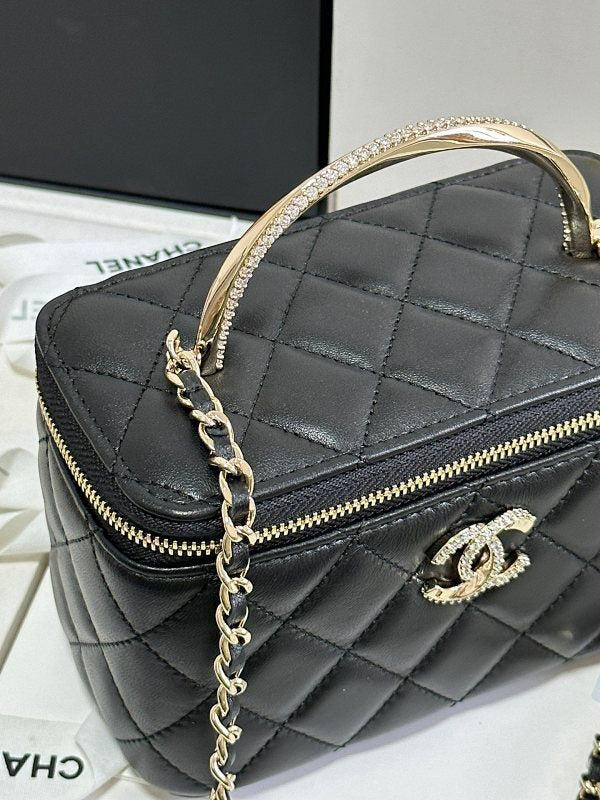 new-luxury-designer-bags-nm9548
