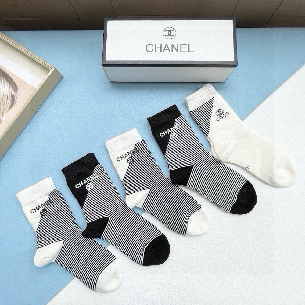 Dragons Bags Premium Luxury Socks --98737
