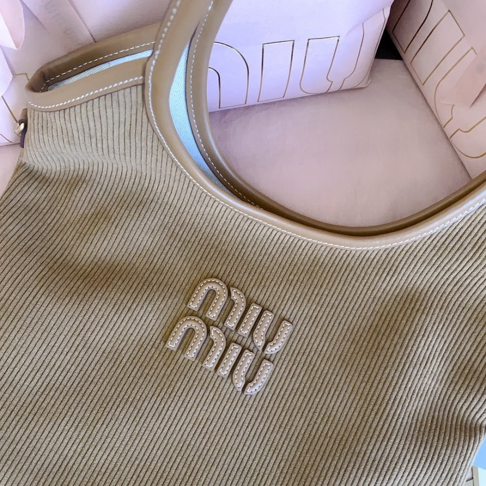 Dragons Bags Miun Miun Luxury Bag --122675