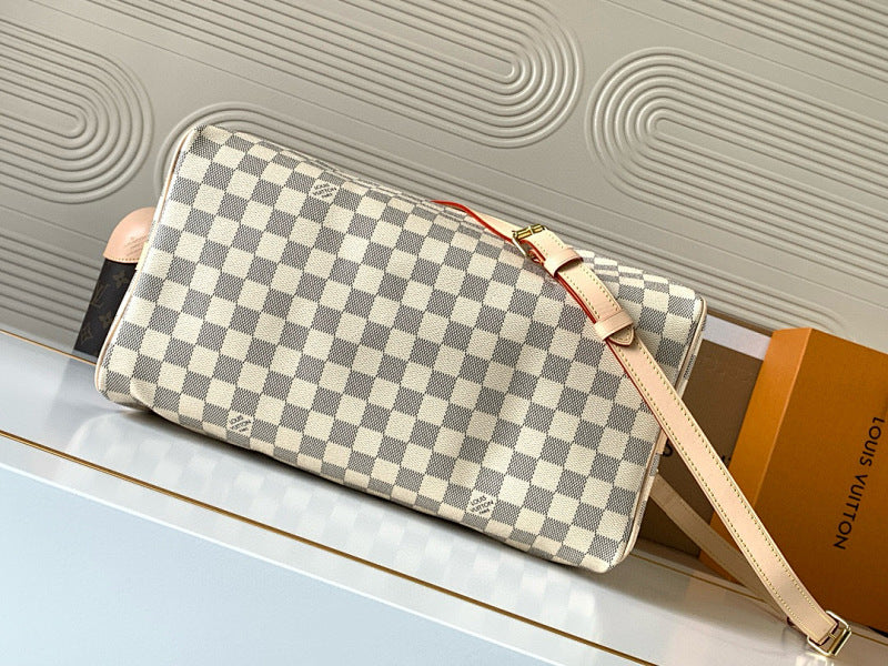 Dragons Bags ln Luxury Bag --81564