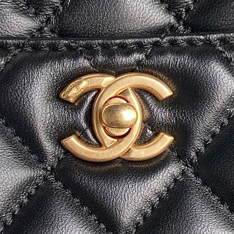 new-luxury-designer-bags-nm9490