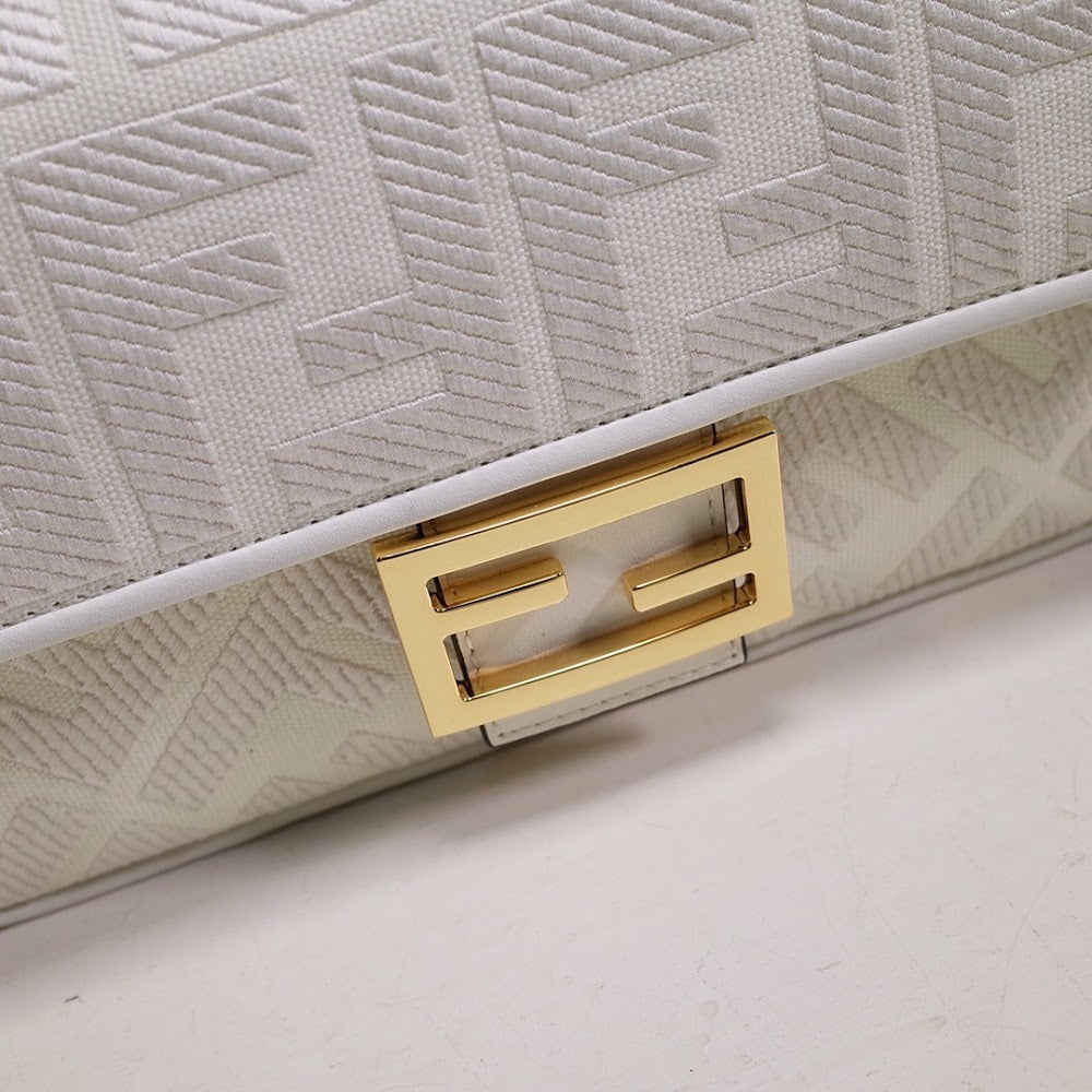 new-luxury-designer-bags-nm15287