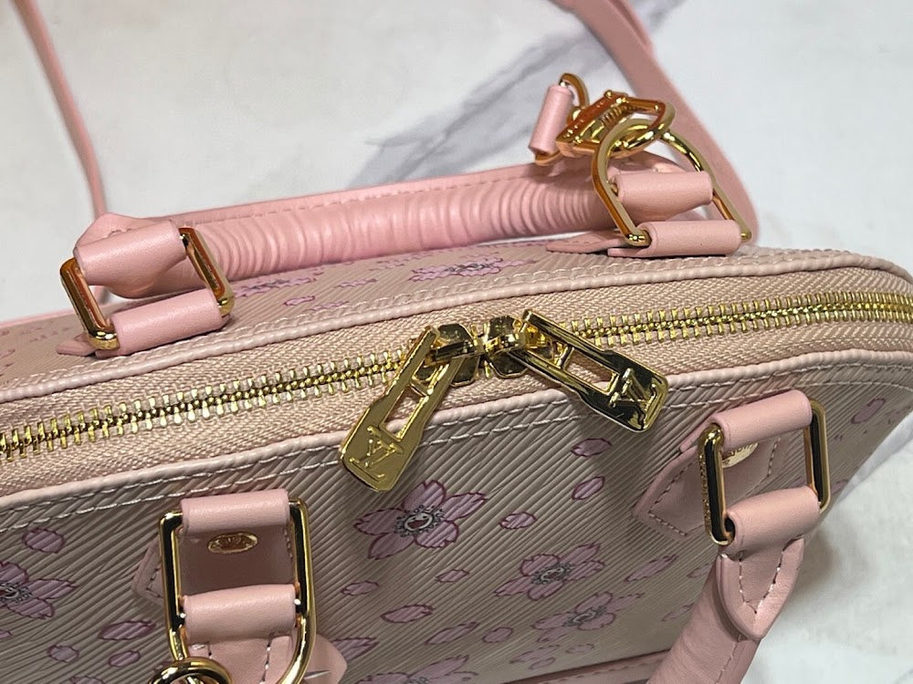 Dragons Bags ln Luxury Bag --76774